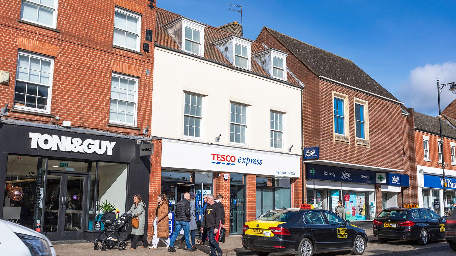 Tesco Express<br>84/86 High Street<br>Newmarket<br>Suffolk<br>CB8 8JX